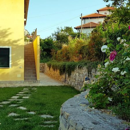 Casa Laura Imperia Exterior foto